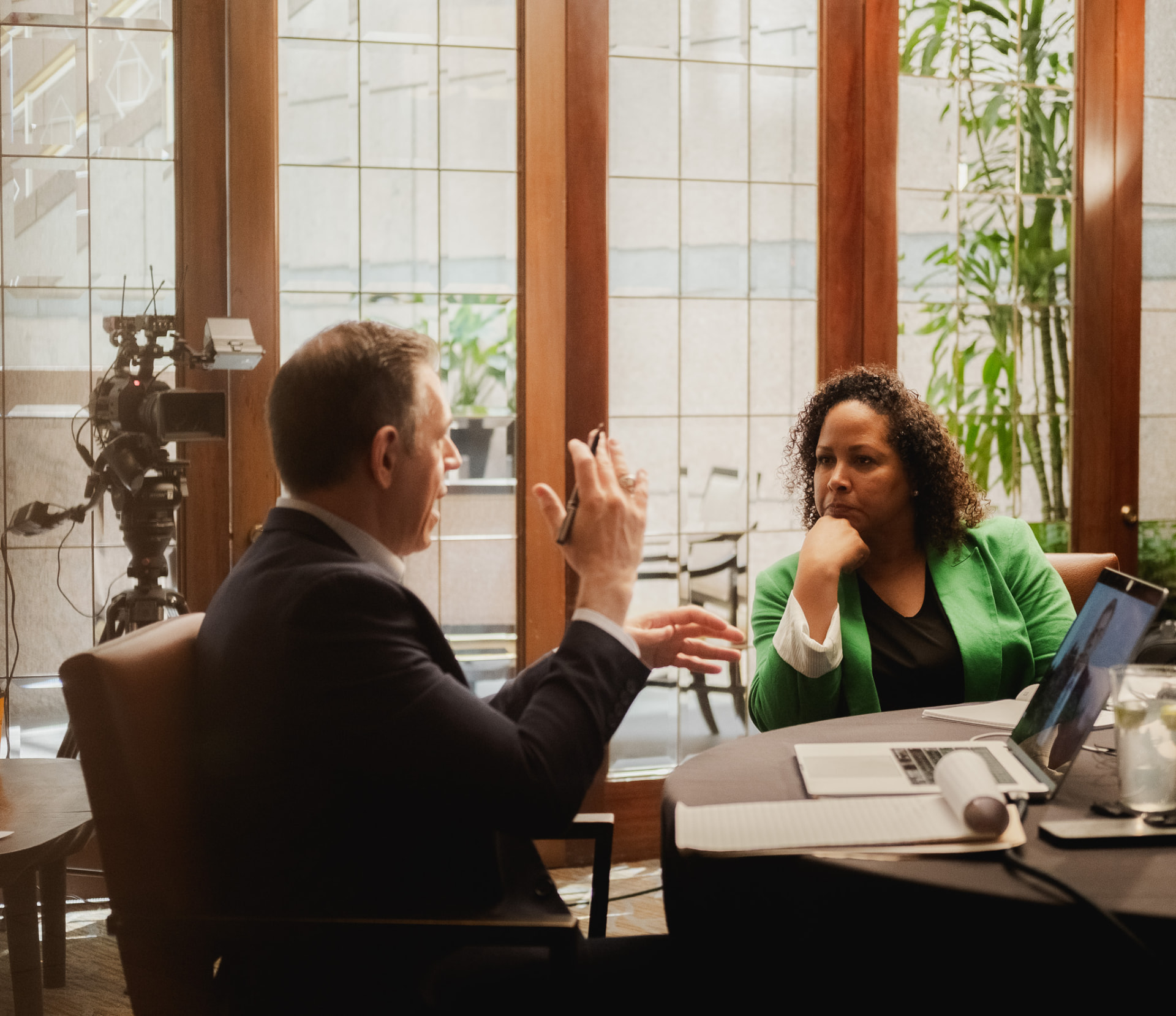 Mark Albert coaching a participant during a small-group session